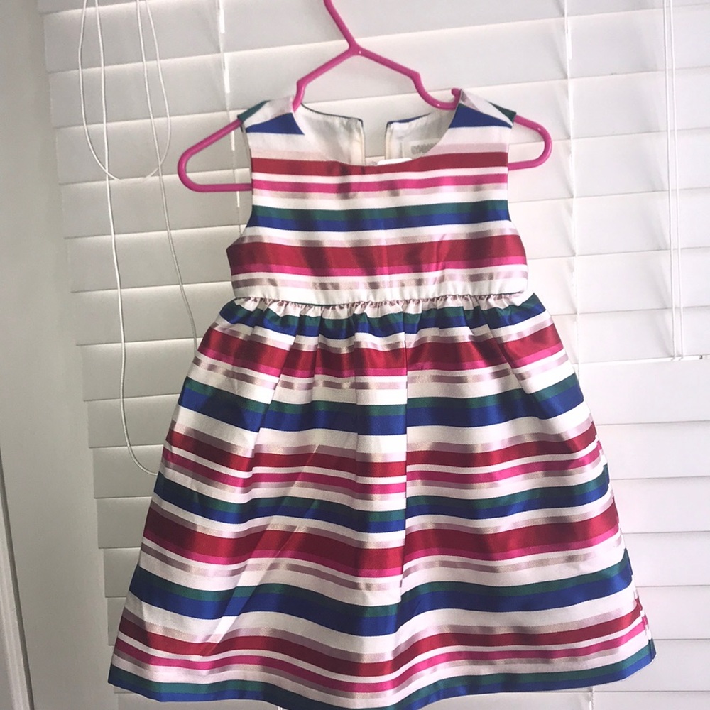 Cute stripped dress!